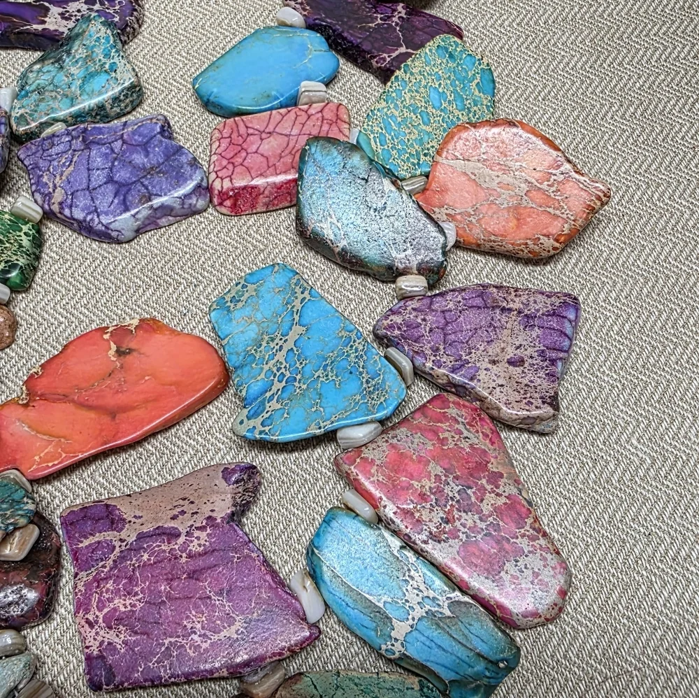 STATEMENT 32 Pieces Of Imperial Jasper And Turquoise On This Stunning Necklace - Picture 3 of 14